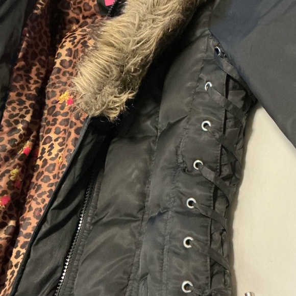 BETSY JOHNSON PARKA/WINTER COAT - Picture 5 of 9